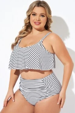 Black And White Stripes Scoop Neck Bikini Top 8 Black And White Stripes Scoop Neck Bikini Top -Bikini By Muse b debk063008 3