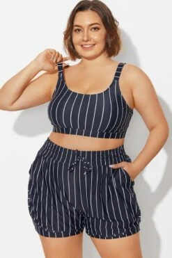 Plus Size Black ļ¼ White Pinstripe Bikini Top