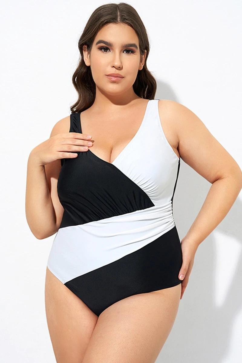 Black And White Plunge V-neckline One Piece Swimsuit 4 Black And White Plunge V-neckline One Piece Swimsuit - Image 4